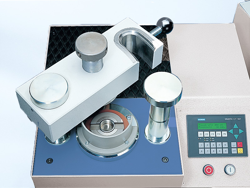 HTP 40 / 60. Полуавтоматический пресс